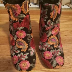 MIA block heel embroidered booties 7.5